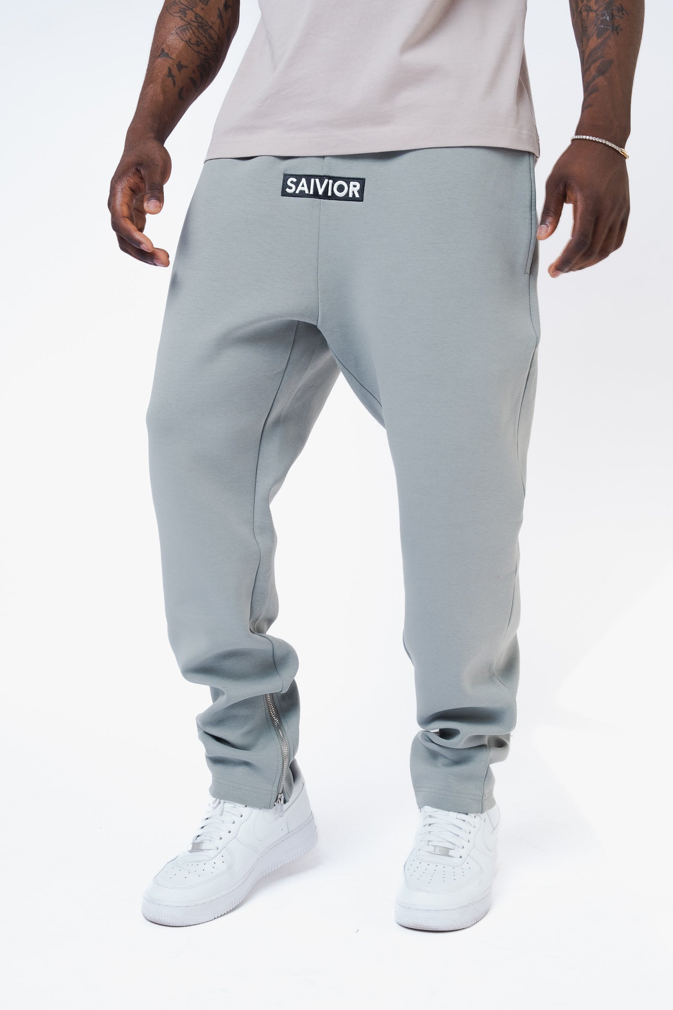 Csg Mens Commuter Joggers In Cement/cement